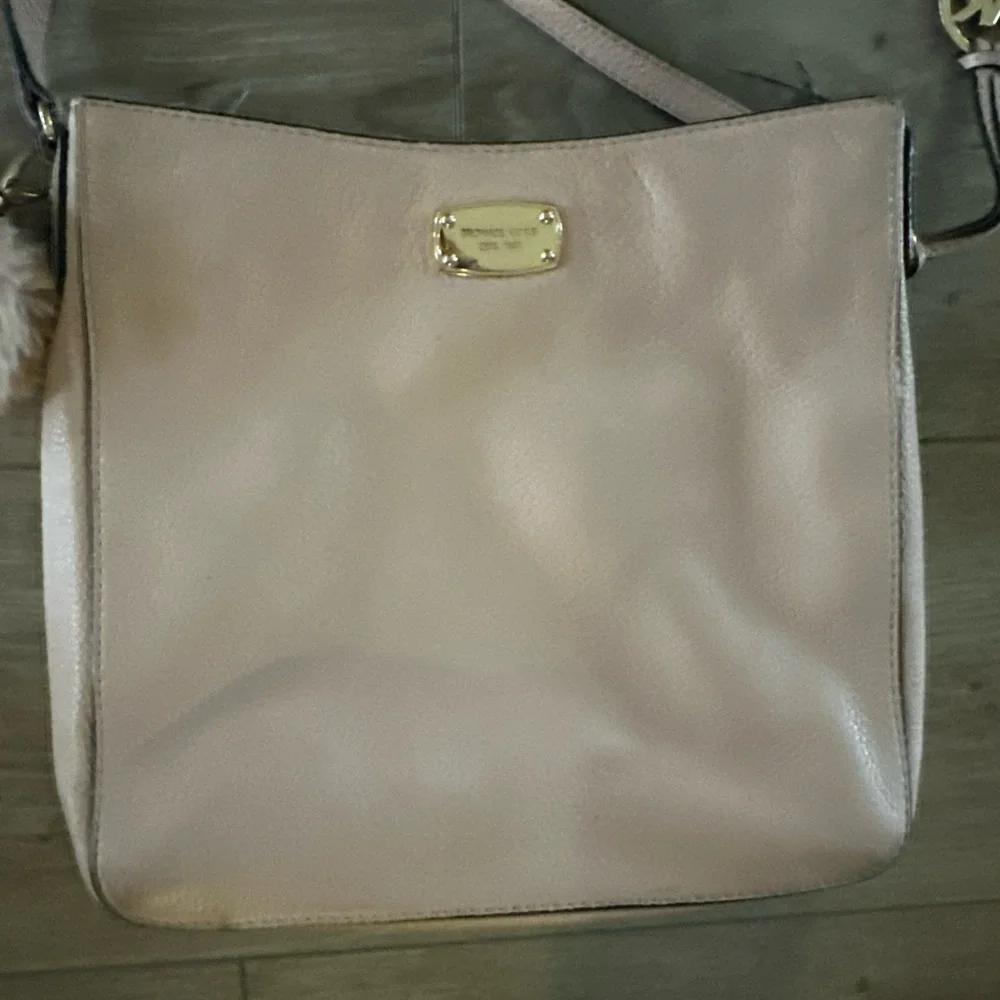 Michael Kors Jet Set Travel Medium‎ Leather Crossbody Powder Blush Pink